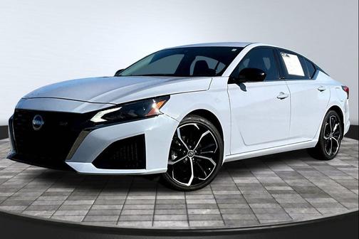 2024 Nissan Altima SR FWD