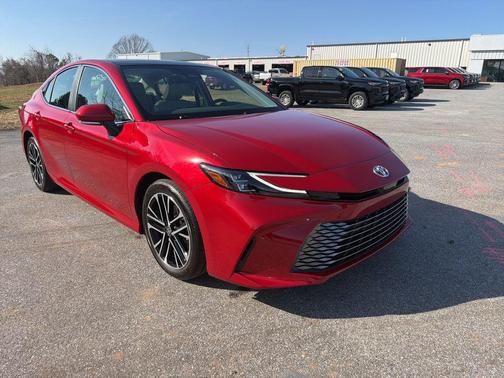 2025 Toyota Camry XLE