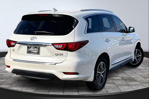 2017 INFINITI QX60 Base