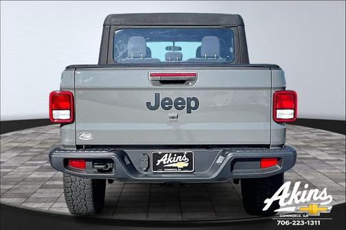2023 Jeep Gladiator Sport
