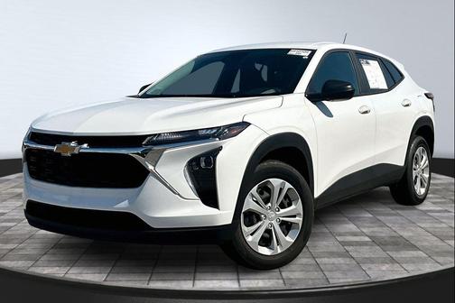 2025 Chevrolet Trax LS