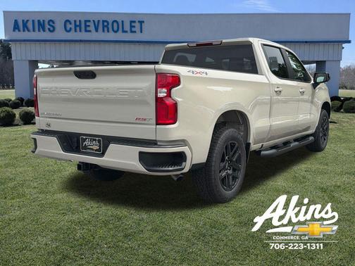 White Sands 2026 Chevrolet Silverado 1500 RST