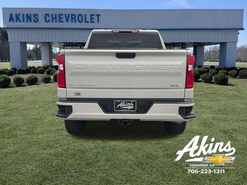 White Sands 2026 Chevrolet Silverado 1500 RST