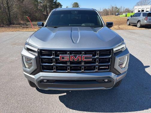 2023 GMC Canyon AT4