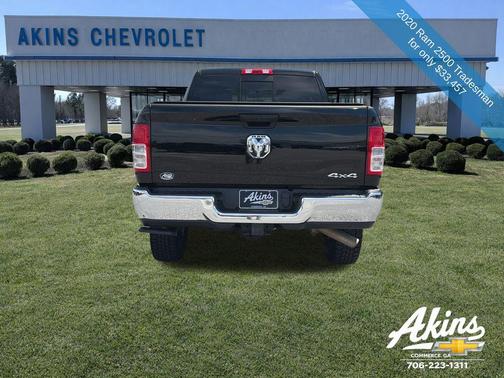 Diamond Black Crystal Pearlcoat 2020 RAM 2500 Tradesman Crew Cab 4x4 6'4' Box