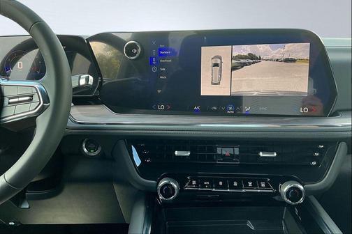 2025 Chevrolet Suburban LS