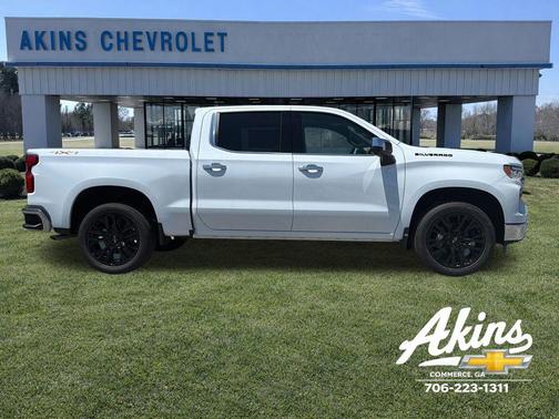 Polar White Tricoat 2026 Chevrolet Silverado 1500 LTZ