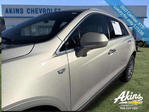 Silver Coast Metallic 2017 Cadillac XT5 Luxury