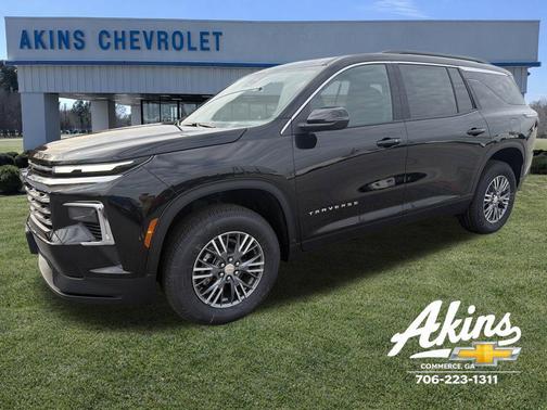 Mosaic Black Metallic 2026 Chevrolet Traverse LT