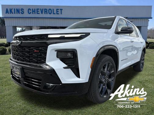 Polar White Tricoat 2026 Chevrolet Traverse RS