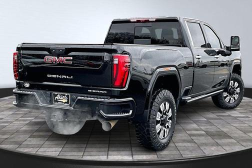 2024 GMC Sierra 2500 Denali