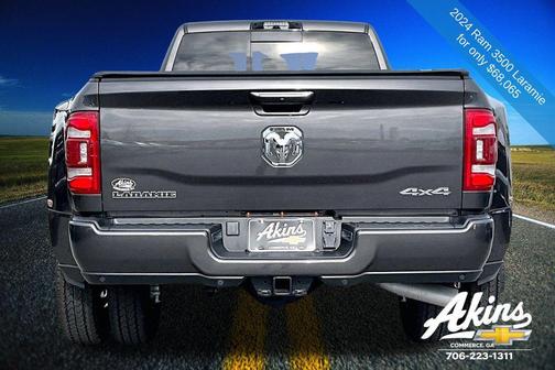 2024 RAM 3500 Laramie Crew Cab 4x4 8' Box