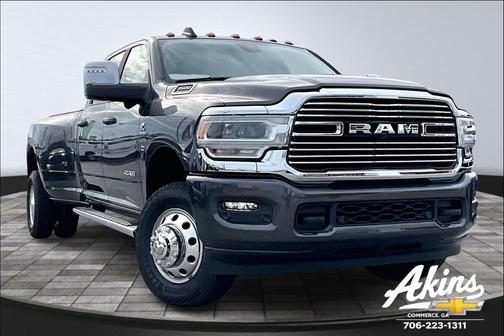 2024 RAM 3500 Laramie Crew Cab 4x4 8' Box