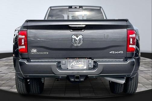 2024 RAM 3500 Laramie Crew Cab 4x4 8' Box