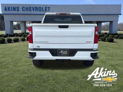 Summit White 2026 Chevrolet Silverado 1500 RST