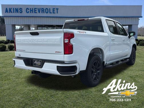 Summit White 2026 Chevrolet Silverado 1500 RST