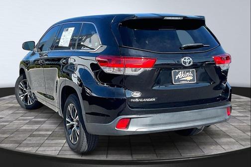 2018 Toyota Highlander LE