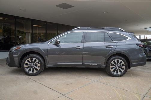 2023 Subaru Outback Touring