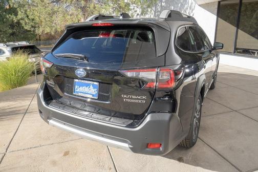 2025 Subaru Outback Touring XT