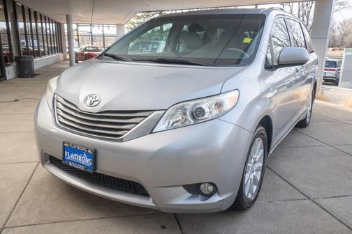 2014 Toyota Sienna 