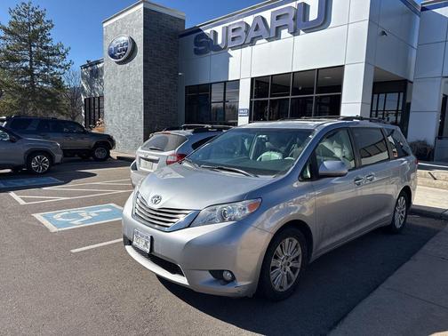 2014 Toyota Sienna 