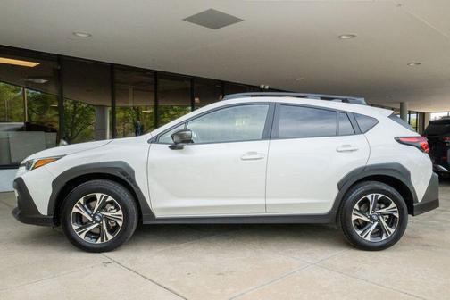 Crystal White Pearl 2025 Subaru Crosstrek Premium