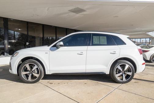 2023 Audi Q5 45 S line Prestige