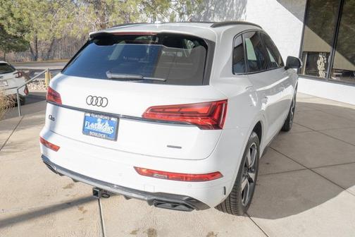 2023 Audi Q5 45 S line Prestige