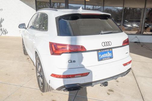 2023 Audi Q5 45 S line Prestige