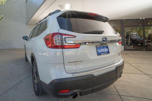 Crystal White Pearl 2024 Subaru Ascent Limited