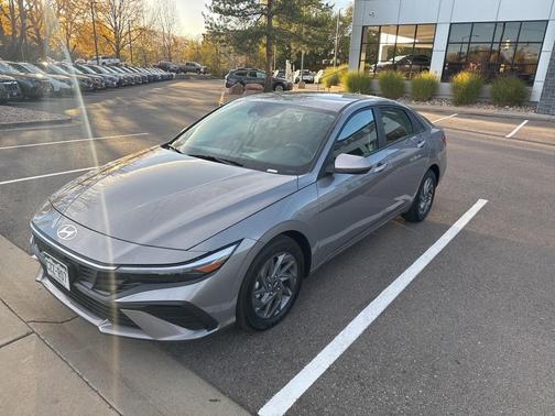 2024 Hyundai ELANTRA SEL