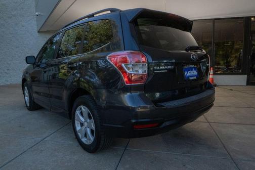 Dark Gray Metallic 2016 Subaru Forester 2.5i Limited
