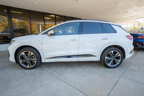 Glacier White Metallic 2023 Audi Q4 e-tron 50 Premium Plus