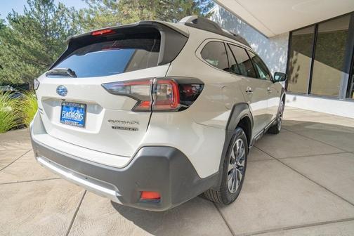 2024 Subaru Outback Touring XT