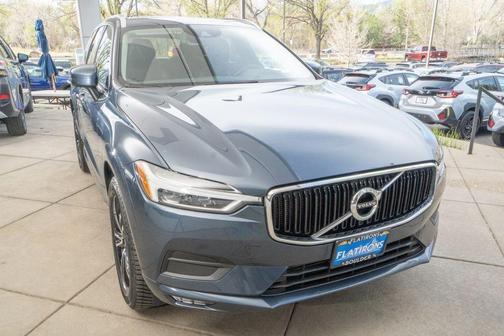 Denim Blue Metallic 2021 Volvo XC60 T5 Momentum