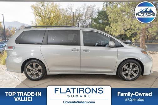 2019 Toyota Sienna SE Premium