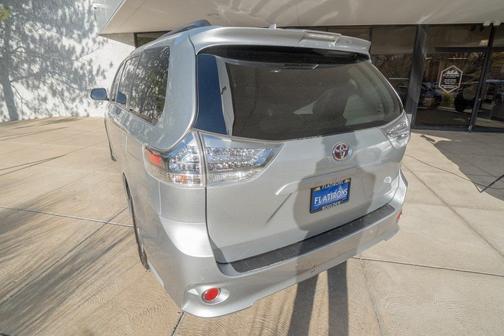 2019 Toyota Sienna SE Premium