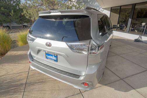2019 Toyota Sienna SE Premium