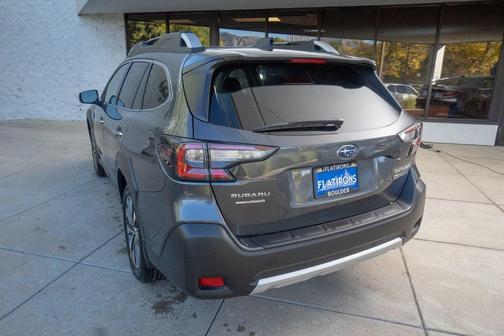 2025 Subaru Outback Touring XT