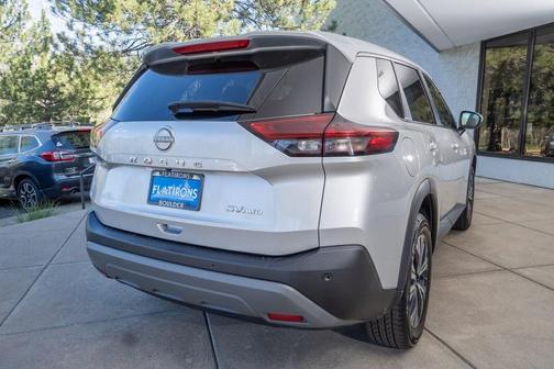2022 Nissan Rogue SV
