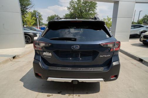 Cosmic Blue Pearl 2024 Subaru Outback Limited