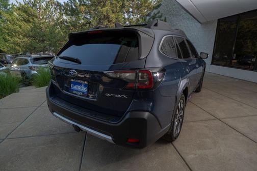 Cosmic Blue Pearl 2024 Subaru Outback Limited