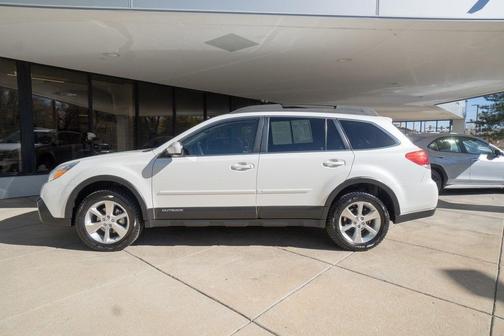 2013 Subaru Outback 2.5i Limited