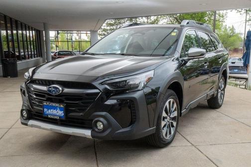 Crystal Black Silica 2024 Subaru Outback Touring