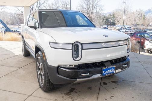 2024 Rivian R1S Adventure Quad Motor Large Pack