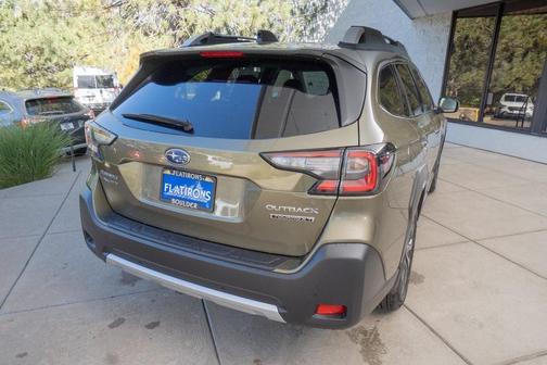 2025 Subaru Outback Touring XT