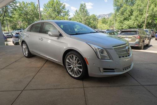 Radiant Silver Metallic 2014 Cadillac XTS Platinum