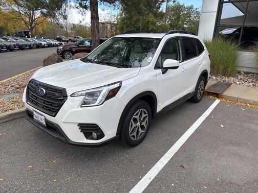 2023 Subaru Forester Premium