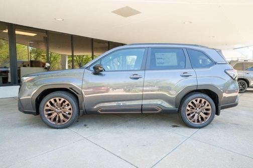 Magnetite Gray Metallic 2026 Subaru Forester Sport