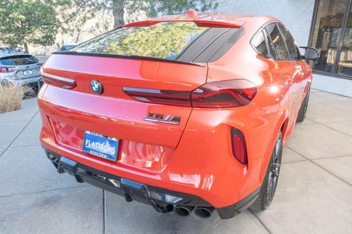 Toronto Red Metallic 2024 BMW X6 M Base